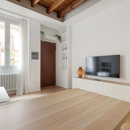 Bright Apartment -Pasteur M1 Milán Exterior foto